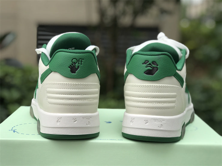 Tênis Couro Branco com Detalhe Verde Listra Lateral