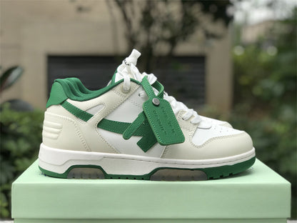 Tênis Couro Branco com Detalhe Verde Listra Lateral