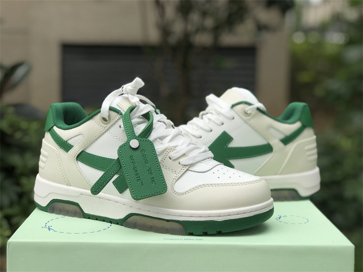 Tênis Couro Branco com Detalhe Verde Listra Lateral