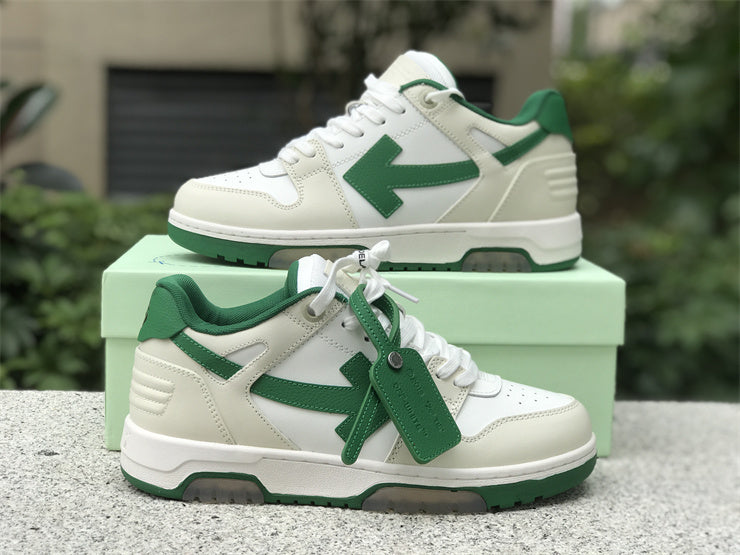 Tênis Couro Branco com Detalhe Verde Listra Lateral
