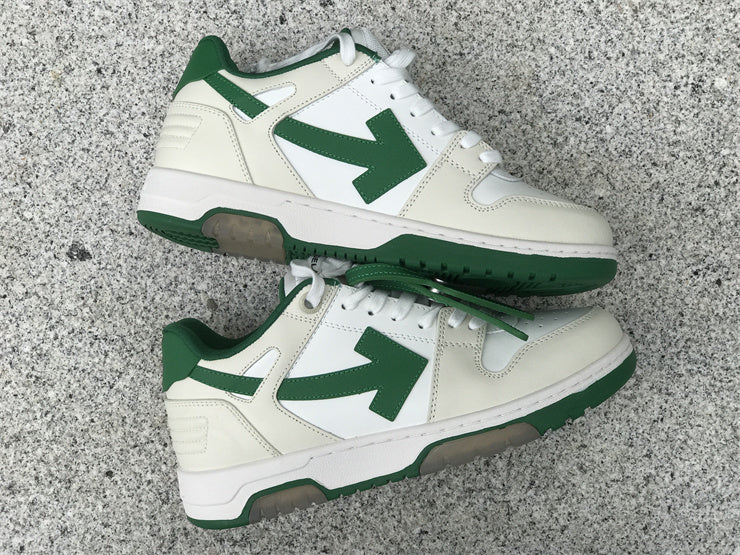 Tênis Couro Branco com Detalhe Verde Listra Lateral