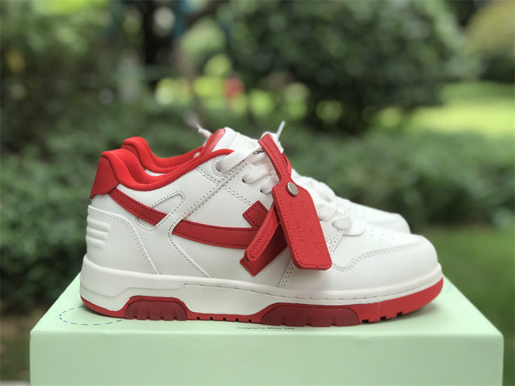 Tênis Couro Branco Detalhe Vermelho Listrado