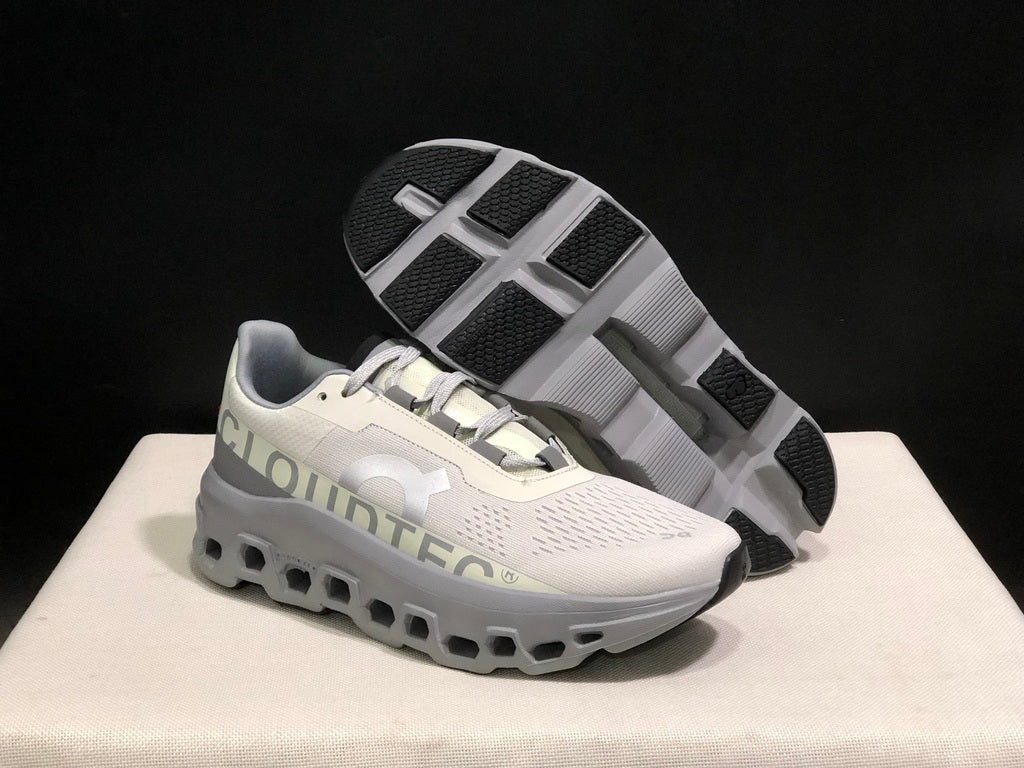 Tênis Runner Malha Branca Detalhe Cinza Solado Volumoso