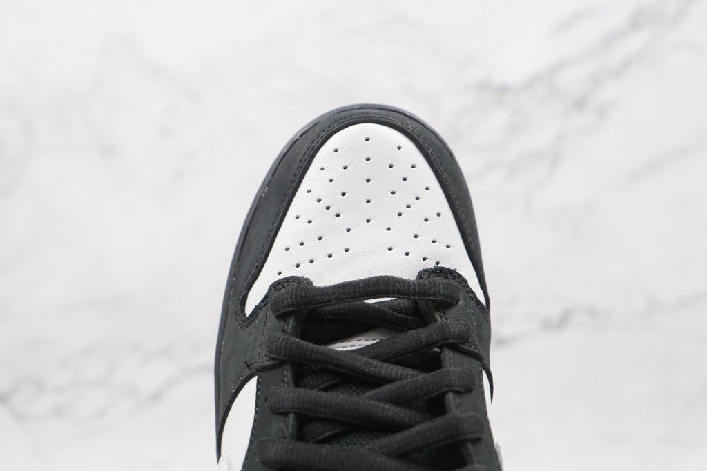 Tênis Cano Baixo Couro Branco Preto Detalhe Cinza