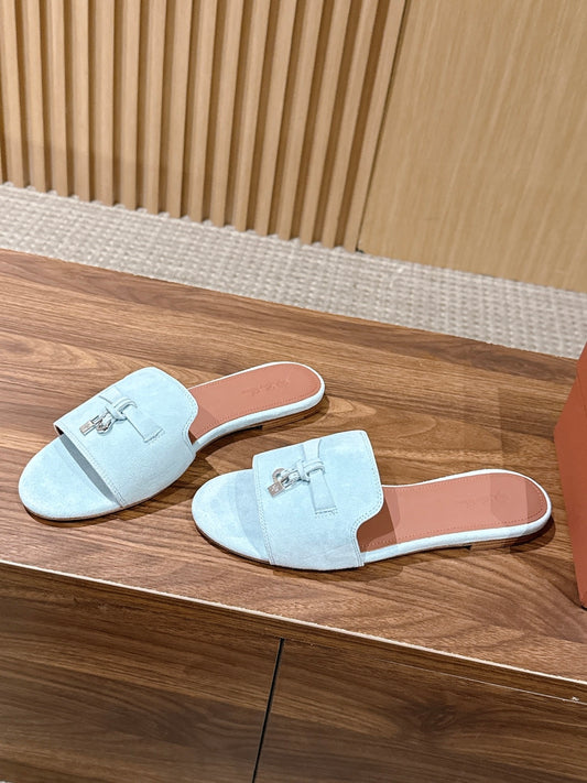 Sandália Loro Piana Summer Charms Feminina na cor Azul Claro