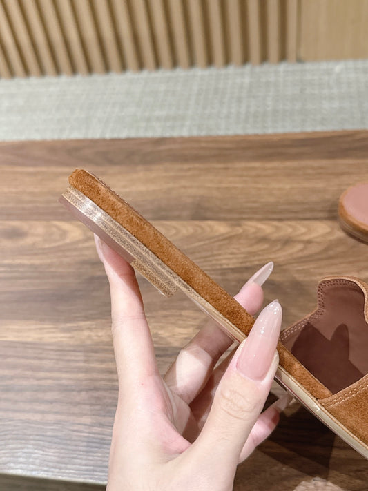 Sandália Loro Piana Summer Charms Feminina na cor Caramelo, detalhe 4