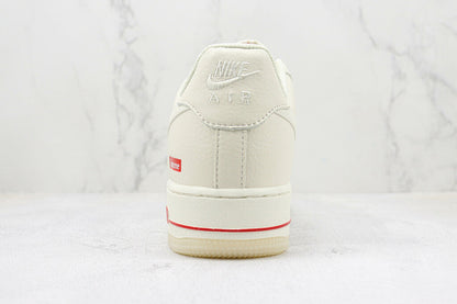 Tênis Couro Cano Baixo Branco com Detalhe Vermelho