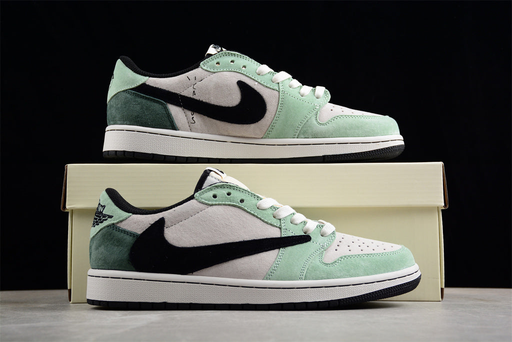 Tênis Cano Baixo Couro Verde Branco e Preto
