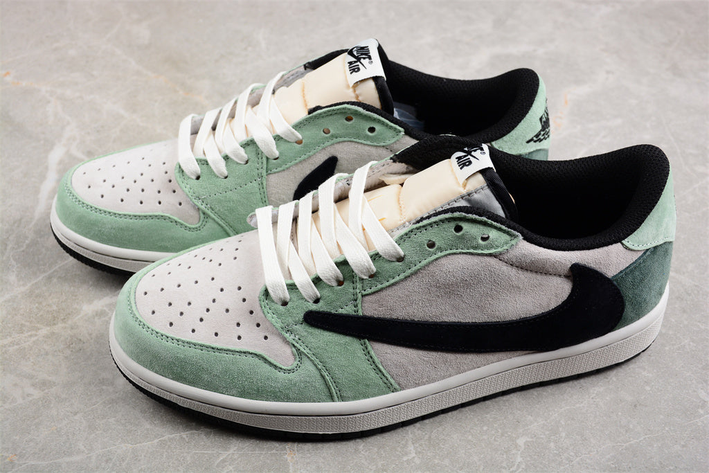 Tênis Cano Baixo Couro Verde Branco e Preto