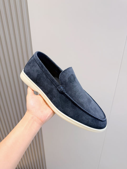 Loro Piana Summer Walk Masculino na cor Azul Marinho, detalhe 4