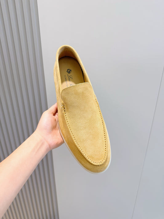 Loro Piana Summer Walk Masculino na cor Mostarda, detalhe 2