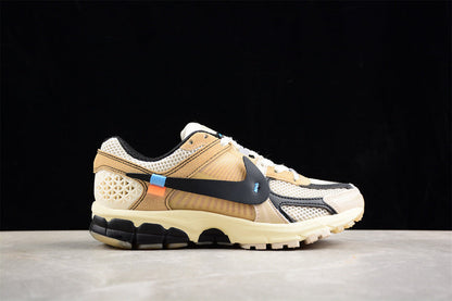 Tênis Runner Malha Branco Detalhes Preto Amarelo e Marrom